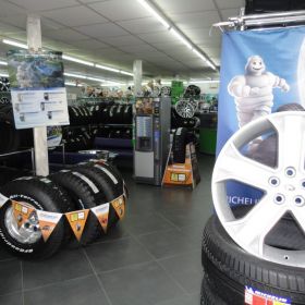 Шинный центр Tyre plus в Краснодаре