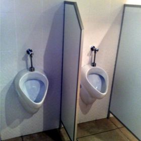 Туалетные кабинки / перегородки