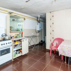Продается дом с летней кухней в Пашковском мкр,долевая собственность.