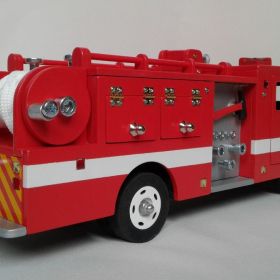 Деревянная пожарная машина AMERICAN LaFRANCE